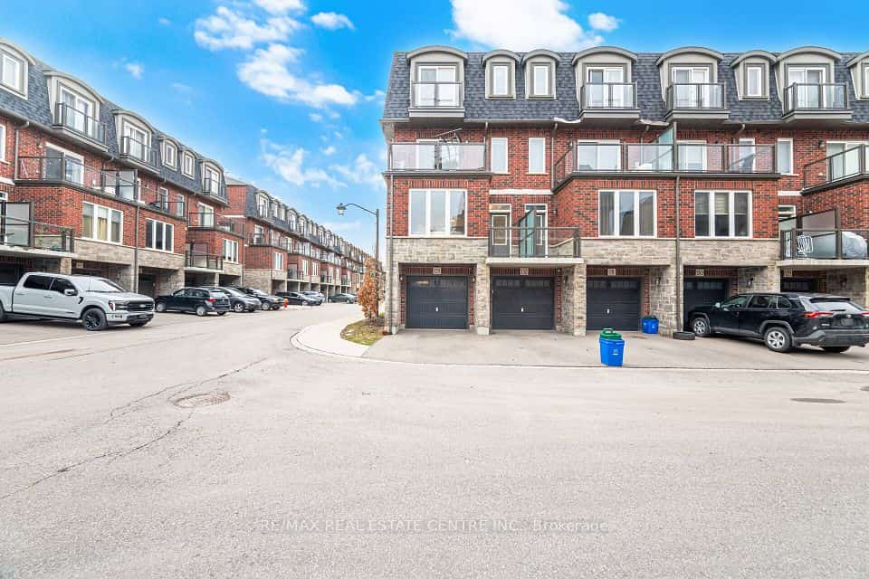 445 Ontario Street S #133, Milton, ON L9T 9K5