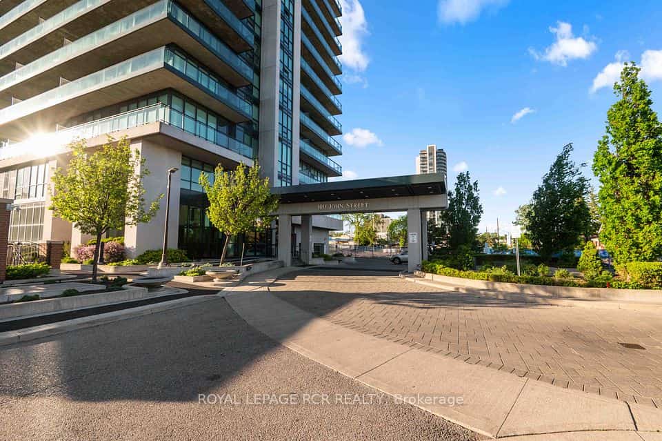 100 John Street, Brampton