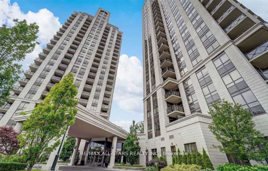 133 Wynford Drive #305, Toronto, ON M3C 0J5
