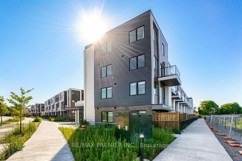 155 Downsview Park Boulevard #116, Toronto, ON M3K 0E3