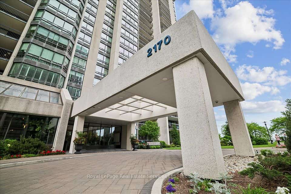 2170 Marine Drive, Oakville