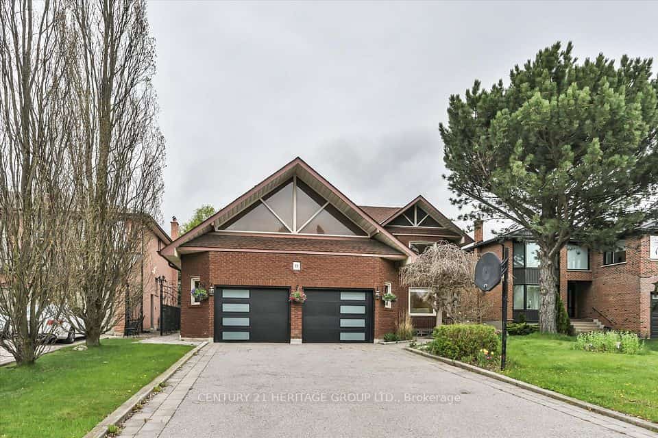 22 Tannery Court, Richmond Hill, ON L4C 7V4