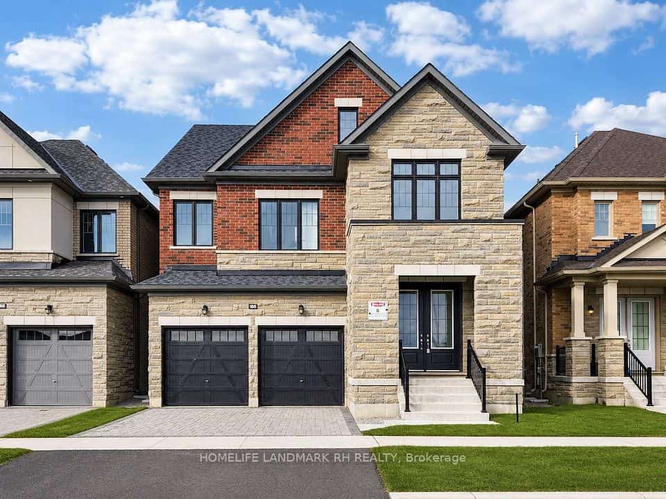 186 Leslie Richards Street, Markham, ON L6C 3N3