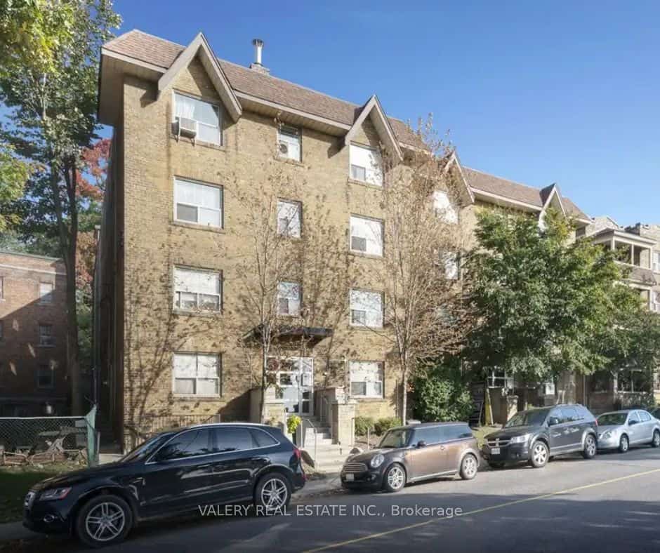 2402 Queen Street E #7, Toronto, ON ON M1N 1A2