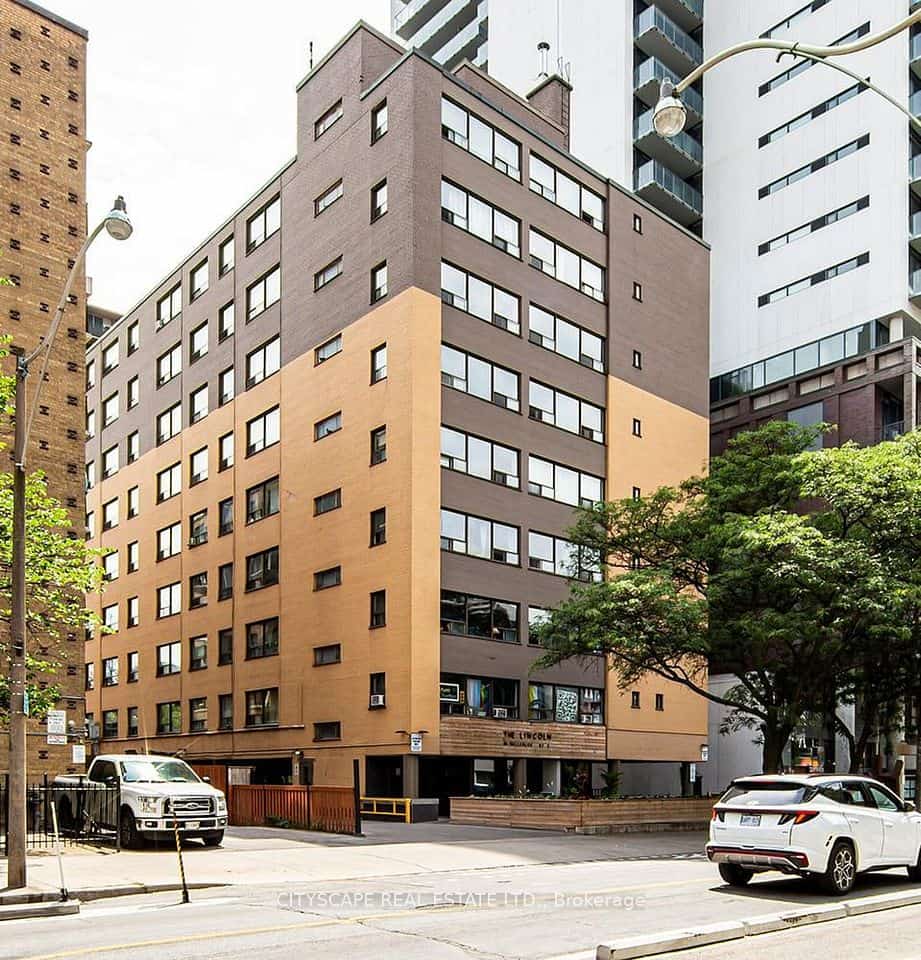 85 Wellesley Street E #808, Toronto, ON M4Y 1H8