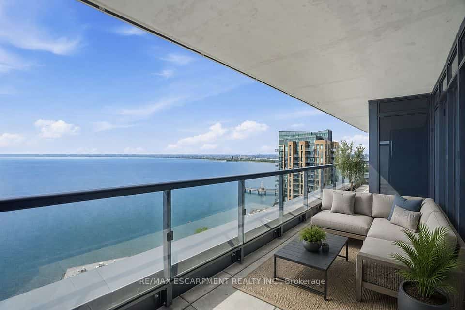 370 MARTHA Street #2104, Burlington, ON L7R 0G9