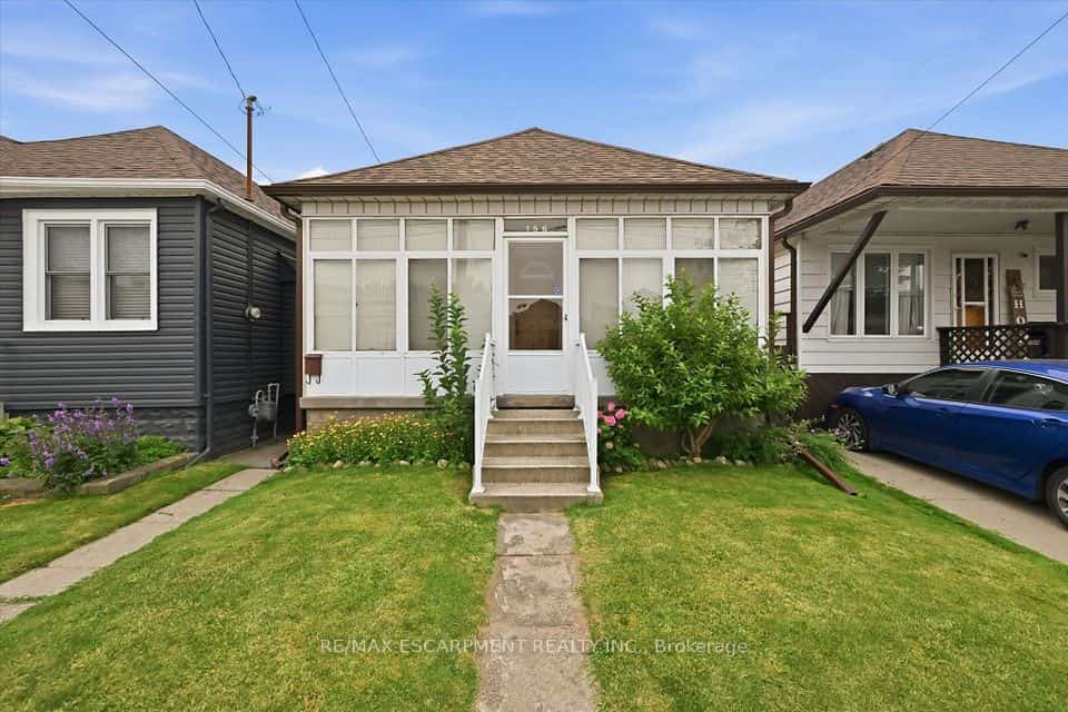156 HOPE Avenue, Hamilton, ON L8H 2E8