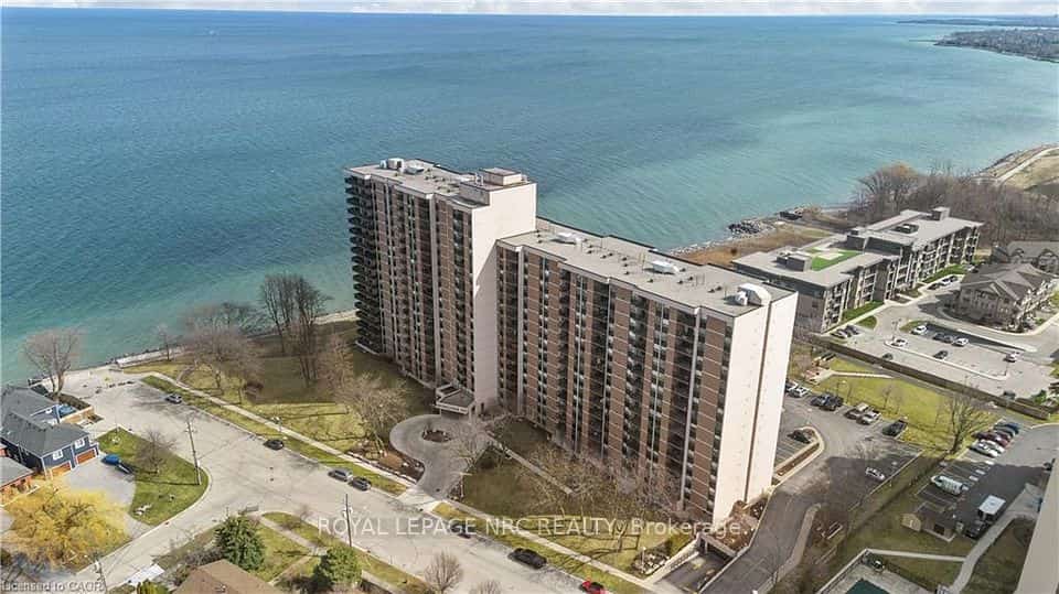 500 Green Road, Hamilton