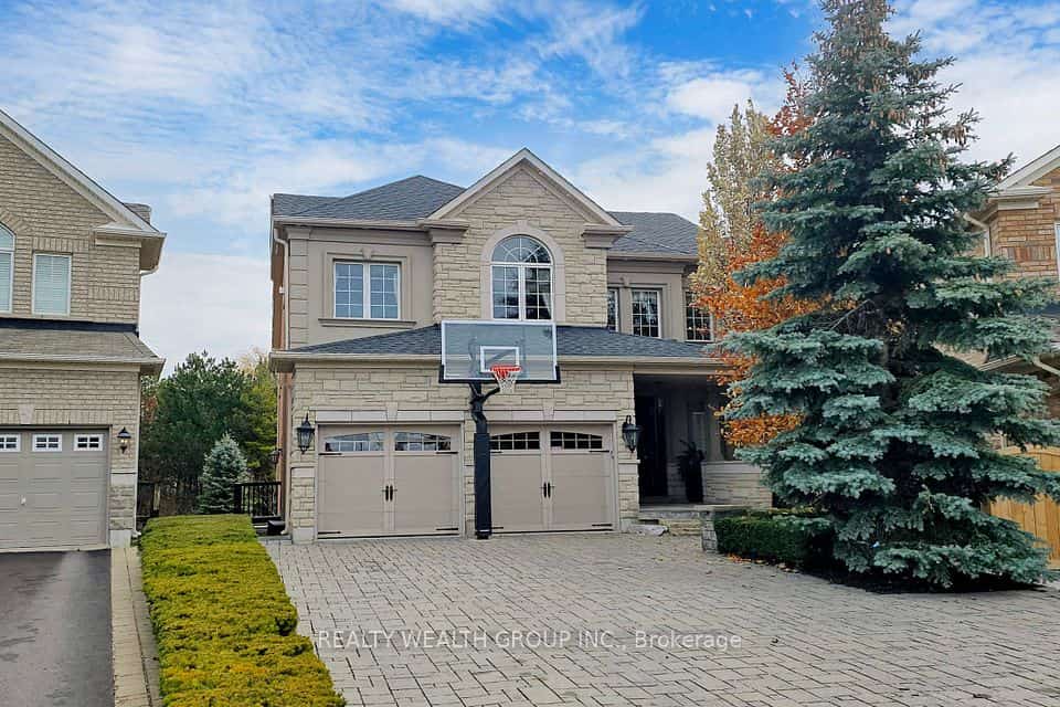 43 Catano Court, Richmond Hill, ON L4S 2V4