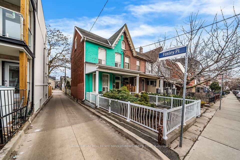 11 Foxley Street, Toronto, ON M6J 1P9