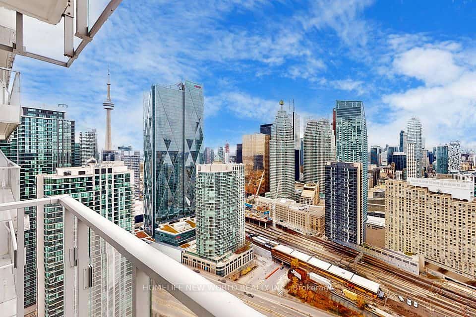 The Prestige Condos at Pinnacle One Yonge, Toronto