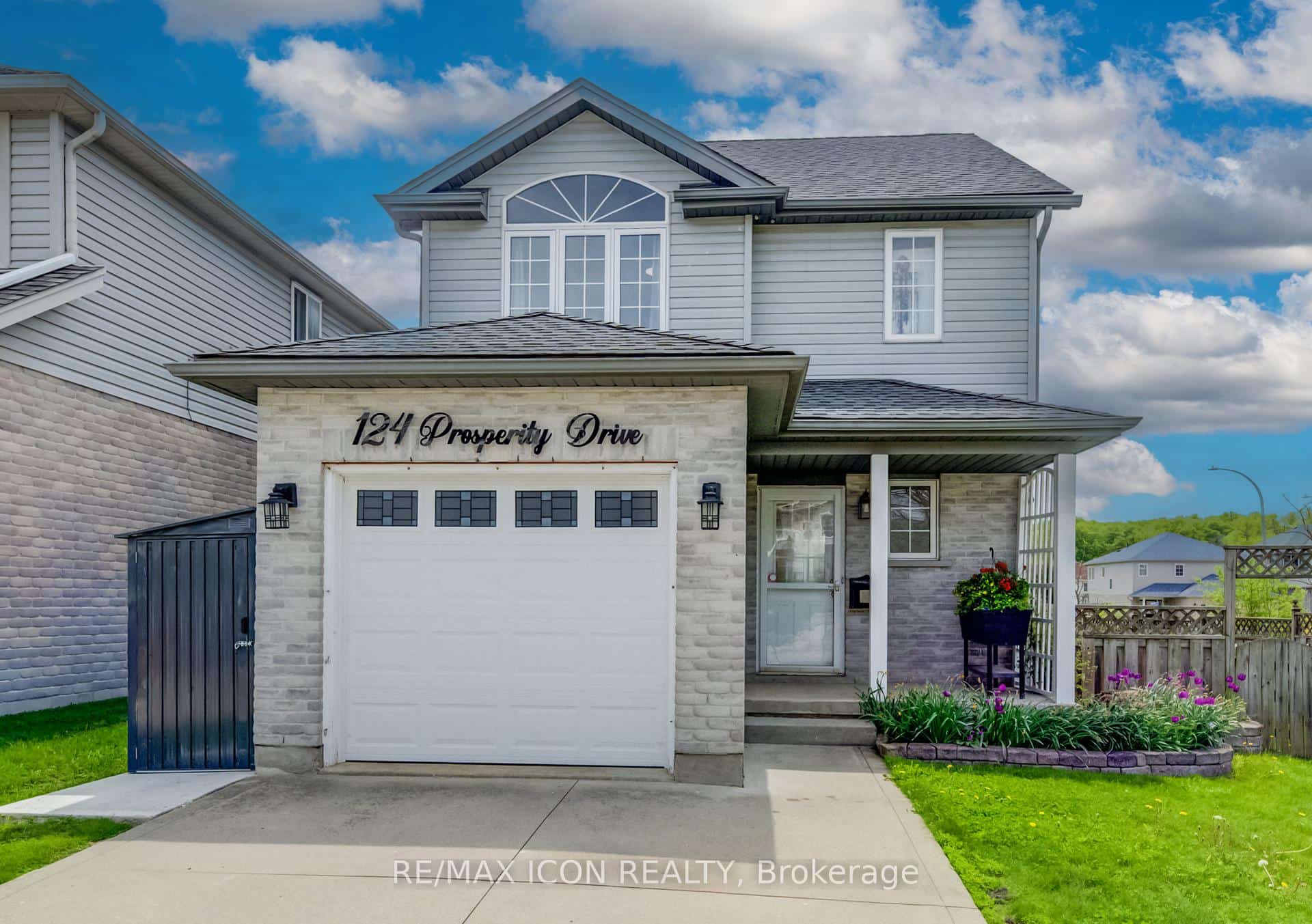 124 Prosperity Drive, Kitchener, ON N2E 4E8