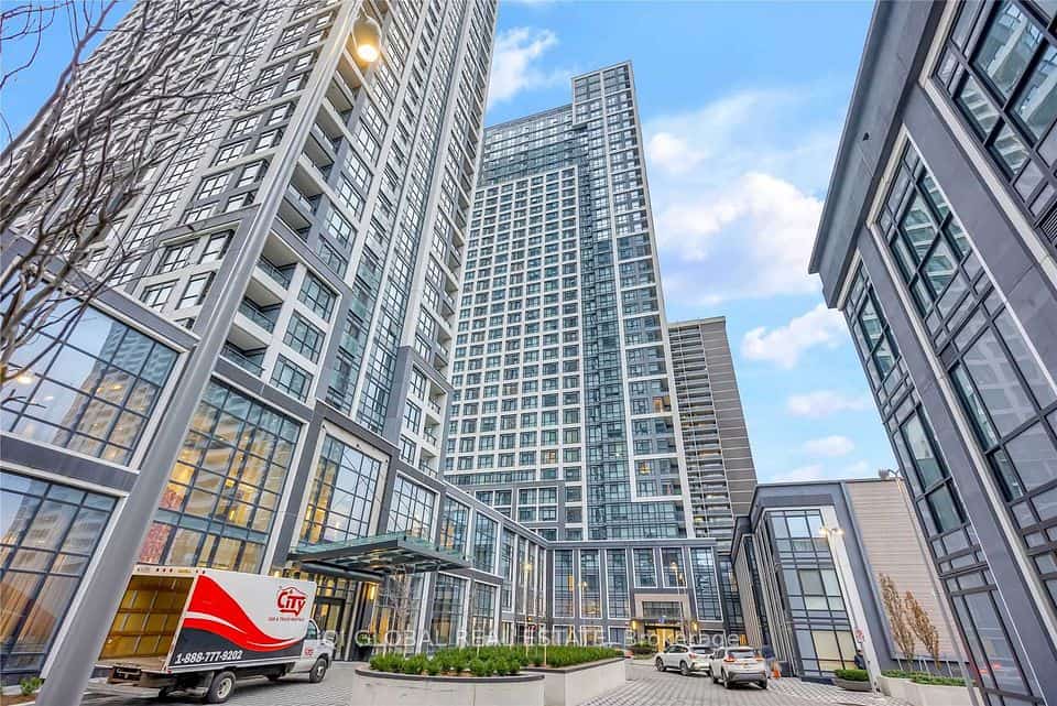 9 Mabelle Avenue #226, Toronto, ON M9A 0E1