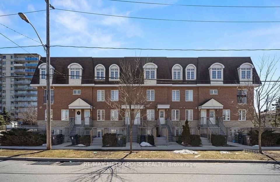 45 Cedarcroft Boulevard #12, Toronto, ON M2R 3Y2