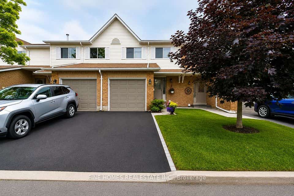 302 Maciver Boulevard, Newmarket, ON L3X 1Y4