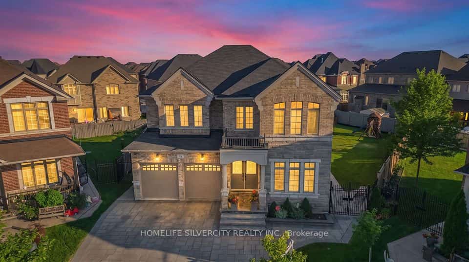 14 Observatory Crescent, Brampton, ON L6P 4H9