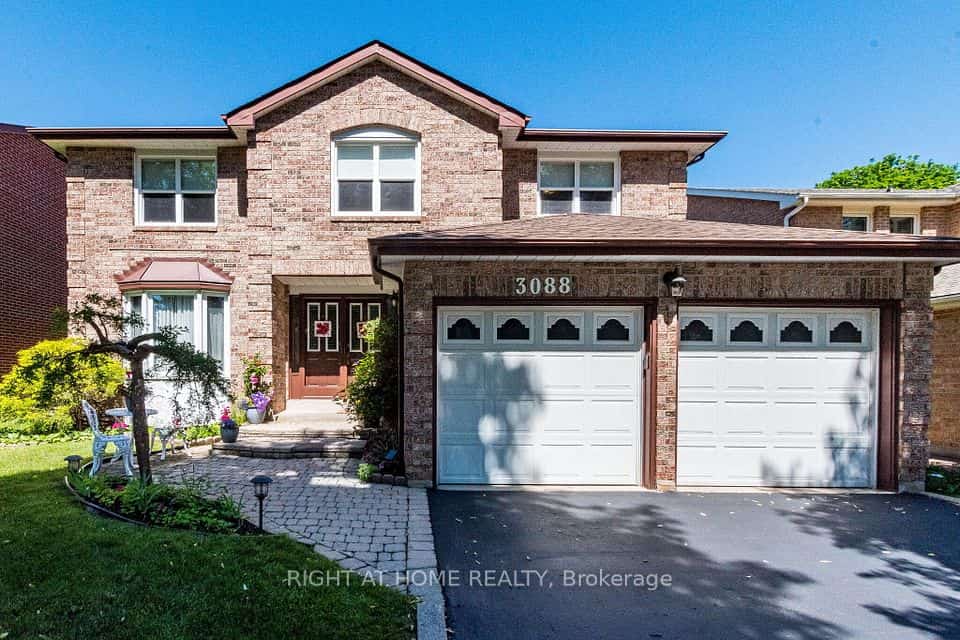 3088 Spring Creek Crescent, Mississauga, ON L5N 4R7