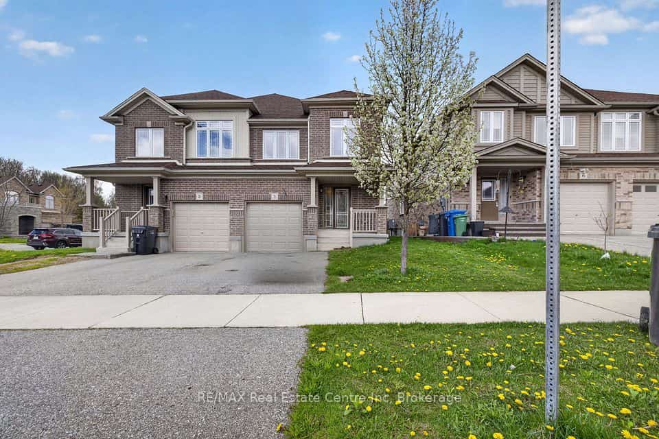 4 Drone Crescent, Guelph, ON N1K 0C1