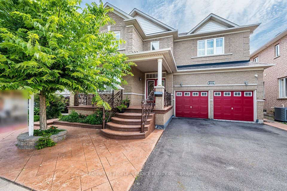 233 Vellore Avenue, Vaughan, ON L4H 3A1