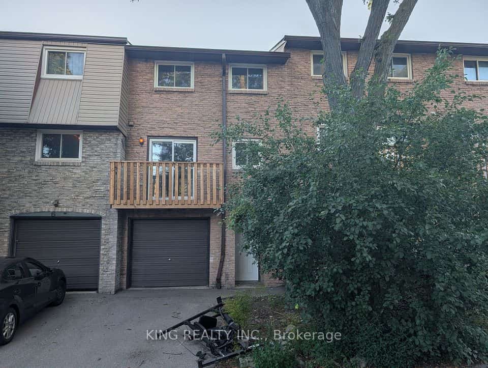 985 Limeridge Road E #7, Hamilton, ON L8W 1X9