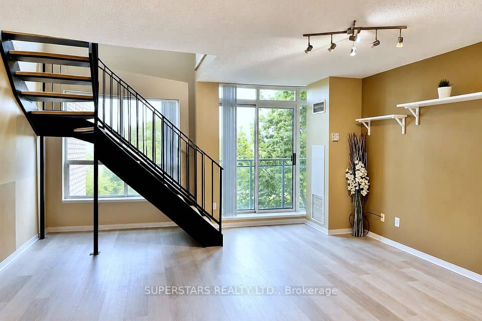 51 Baffin Court, Richmond Hill