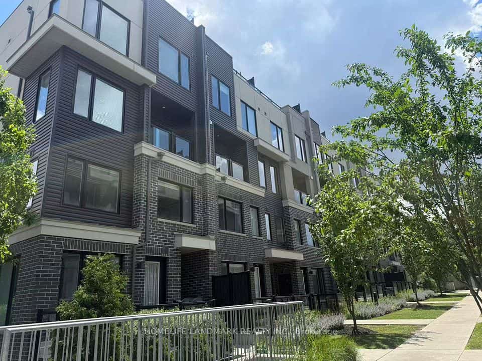 3472 Widdicombe Way #26, Mississauga, ON L5L 0B8