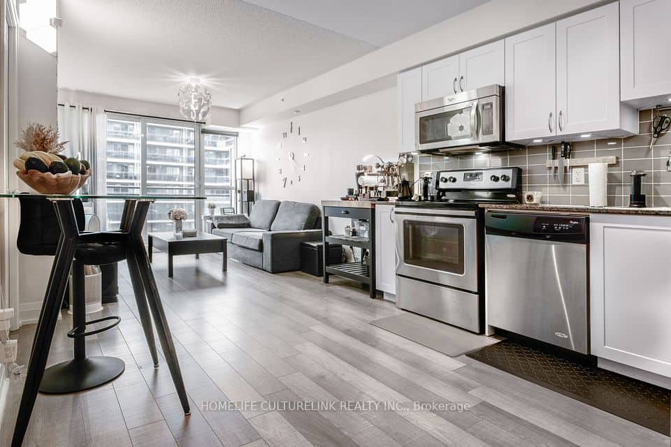 372 Highway 7 East Highway, Richmond Hill