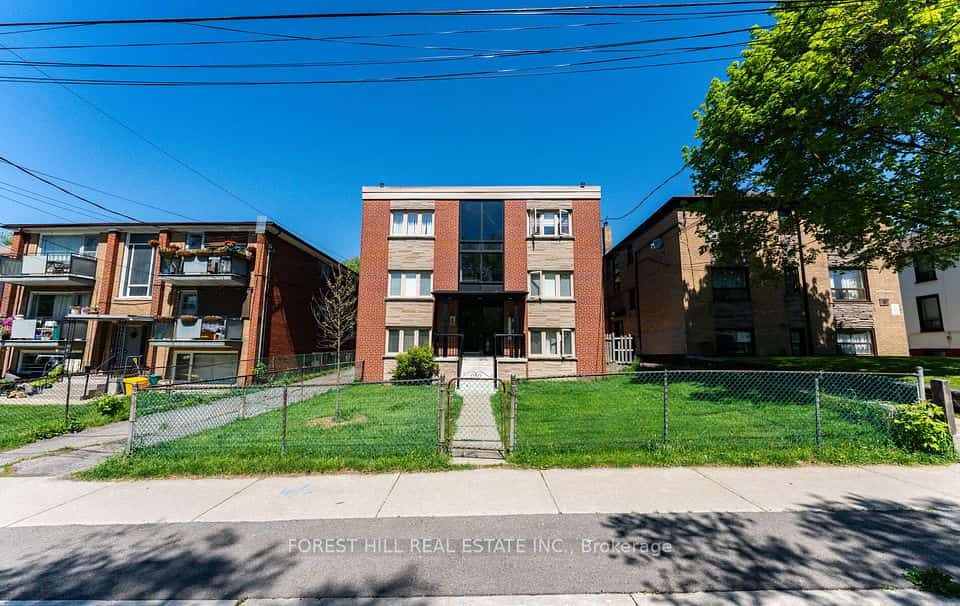 8 Victoria Street #3, Toronto, ON M8V 1M6