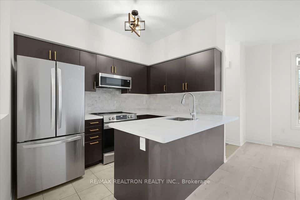 8 Eaton Park Lane #17, Toronto, ON M1W 0A5