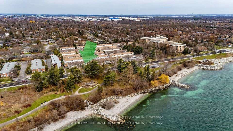 5475 Lakeshore Road, Burlington