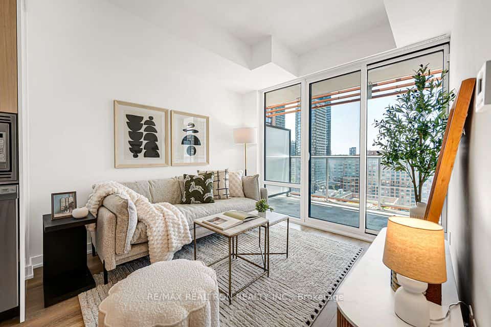 18 Maitland Terrace #1409, Toronto, ON M4Y 0H2