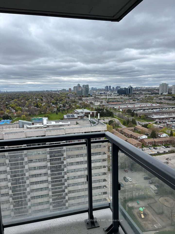 30 Meadowglen Place #2504, Toronto, ON M1G 0A6