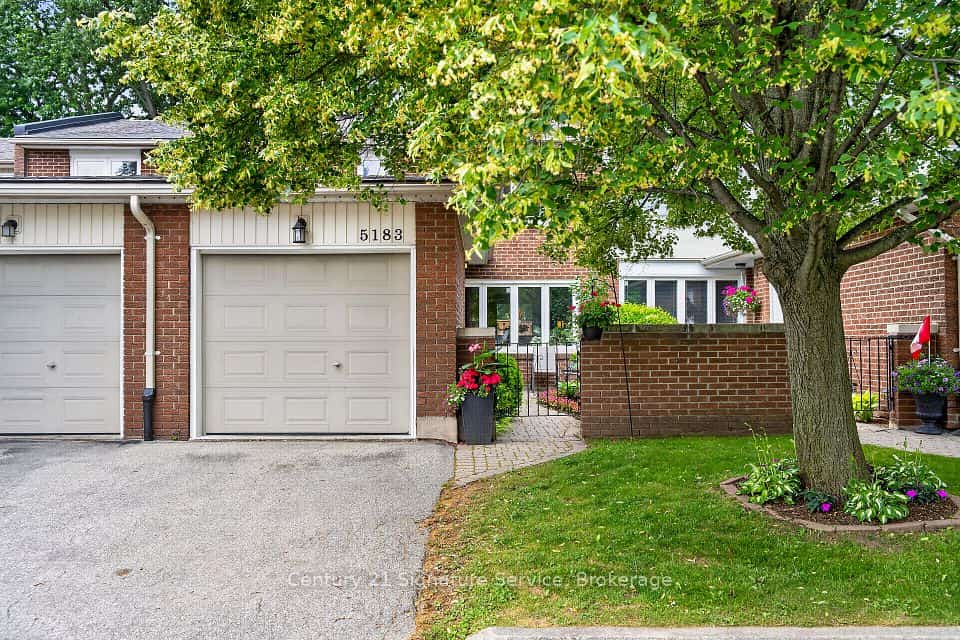 5183 Banting Court, Burlington, ON L7L 2Z4