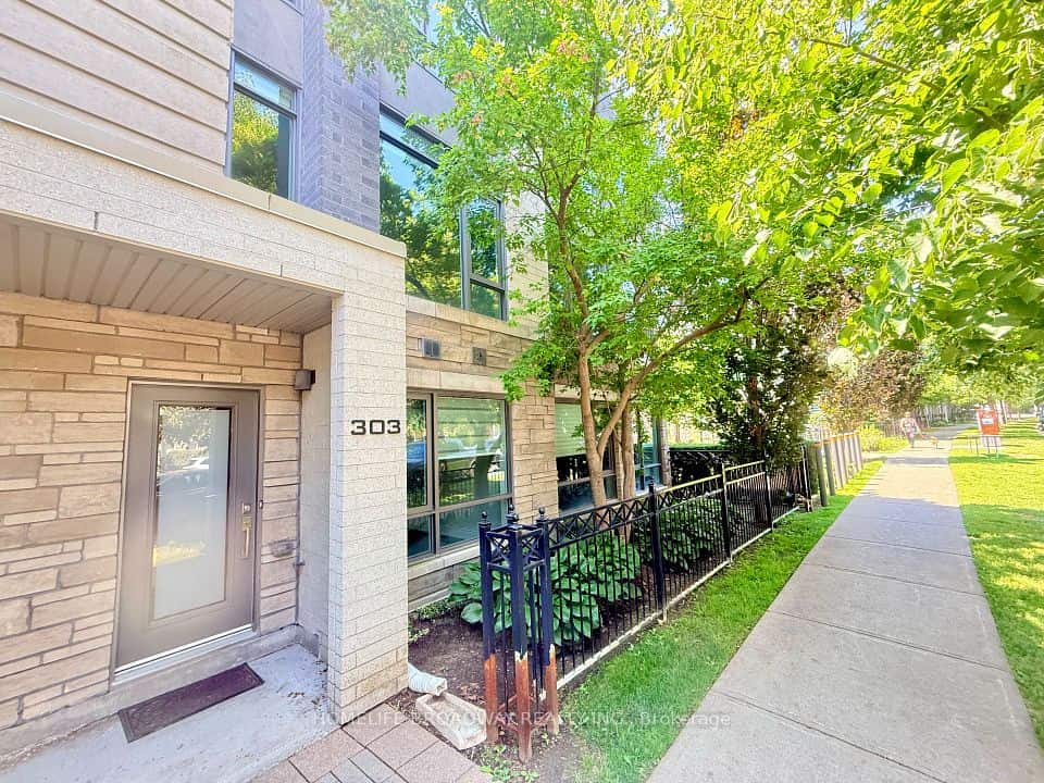 303 South Park Road, Markham