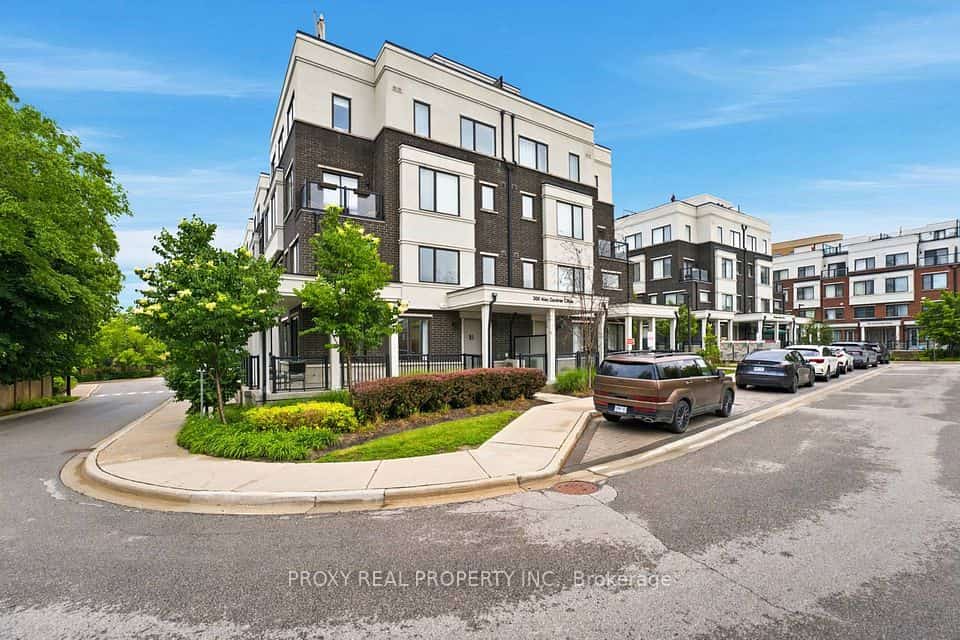 300 Alex Gardner Circle, Aurora, Aurora