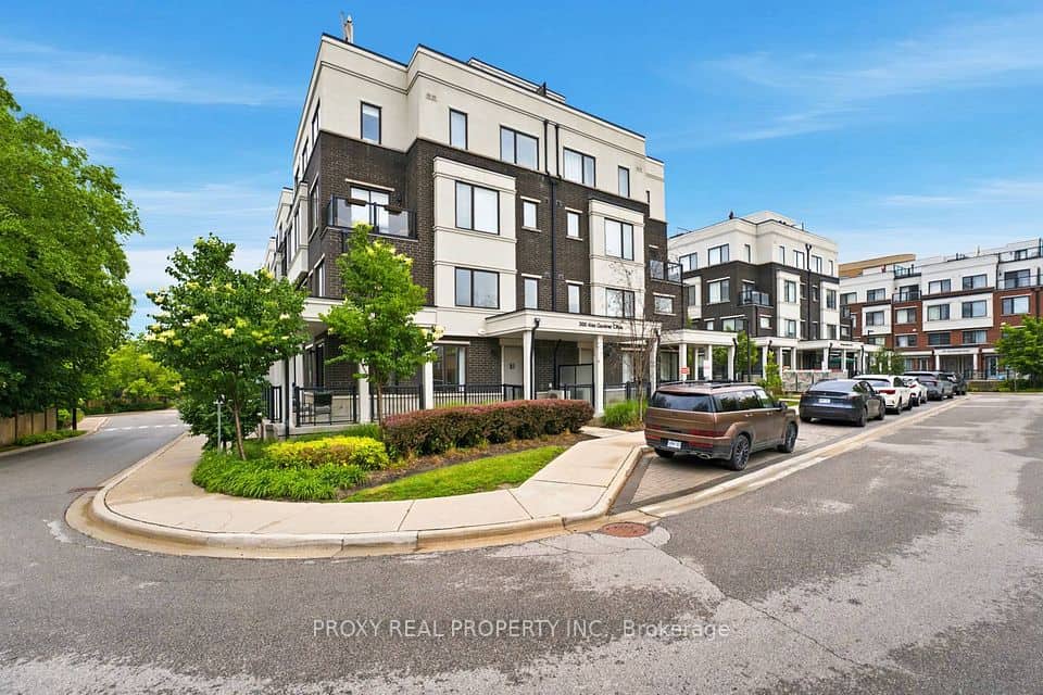 300 Alex Gardner Circle, Aurora, Aurora