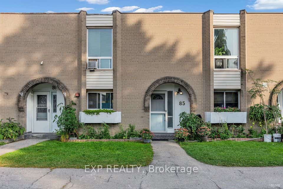 19 London Green Court #85, Toronto, ON M3N 1K3