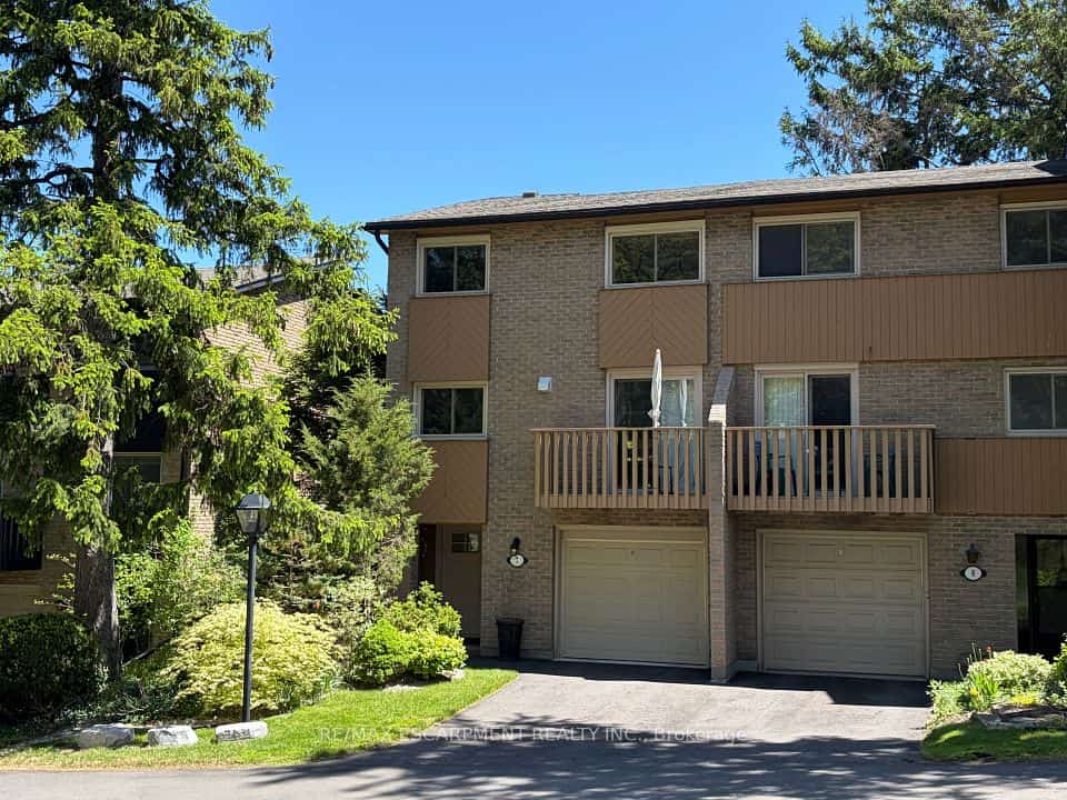 1967 Main Street W, Hamilton