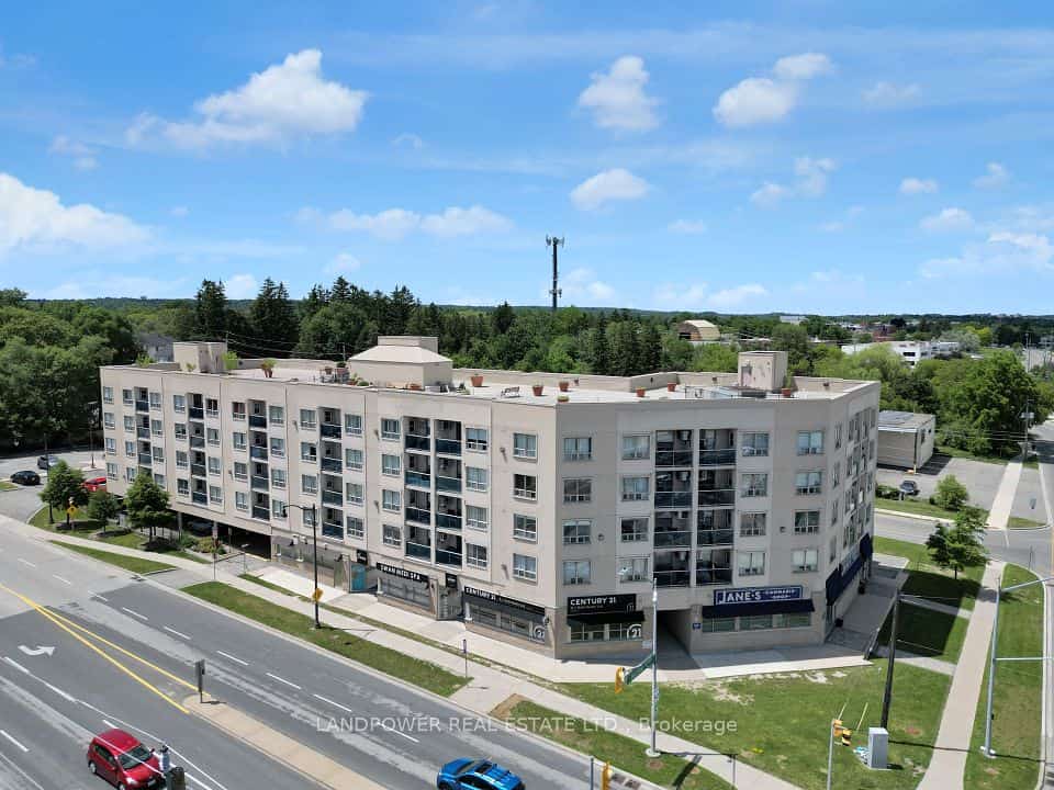 160 Wellington Street E #301, Aurora, ON L4G 1J3
