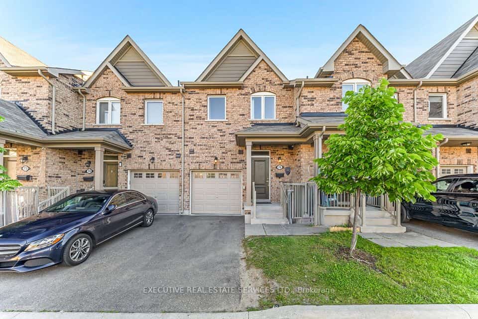 50 Edinburgh Drive #75, Brampton, ON L6Y 1N9