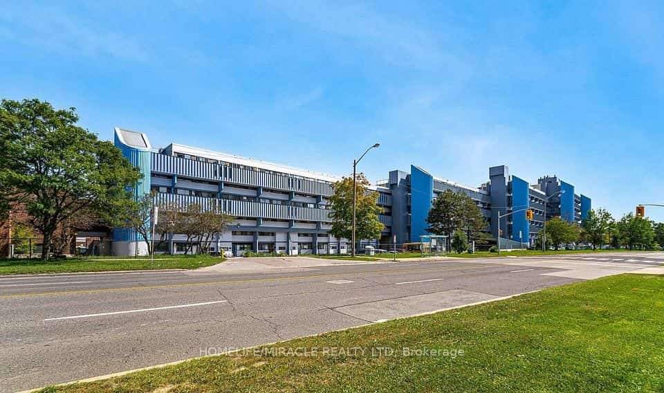 4673 Jane Street, Toronto