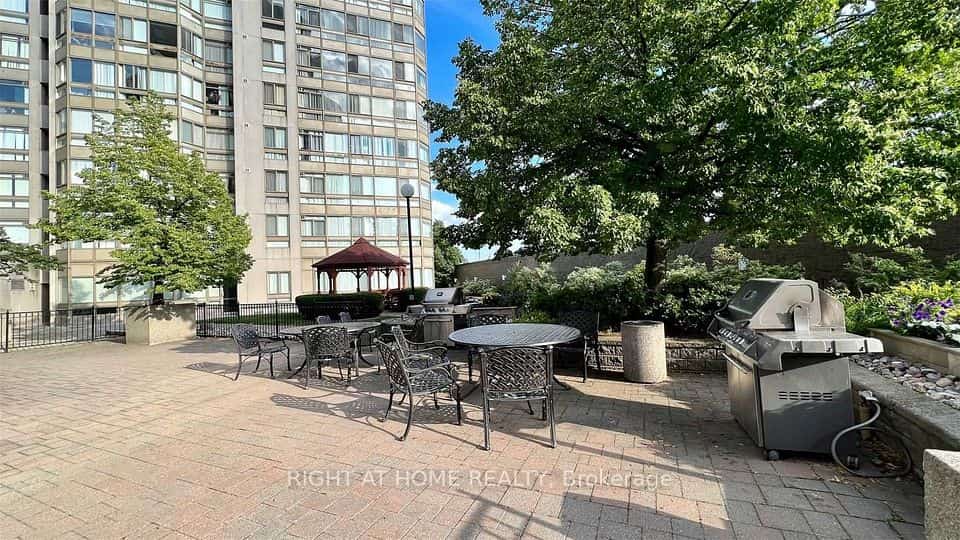 3233 Eglinton Avenue E #1406, Toronto, ON M1J 3N6