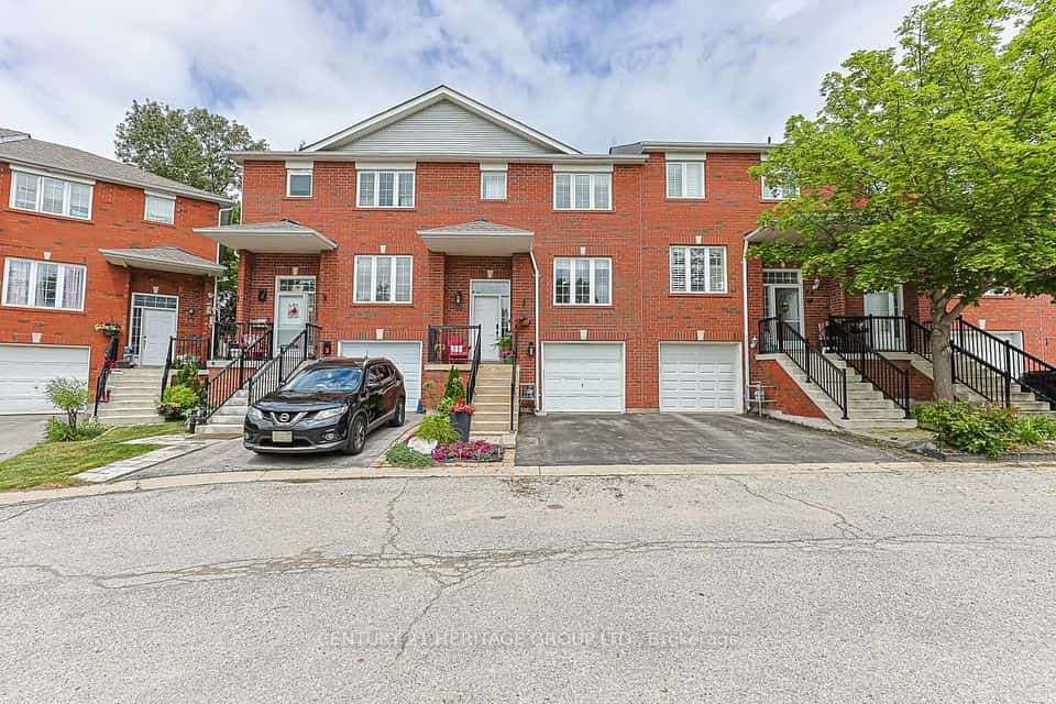 22 Village Green Lane, Bradford West Gwillimbury, ON L3Z 3E7