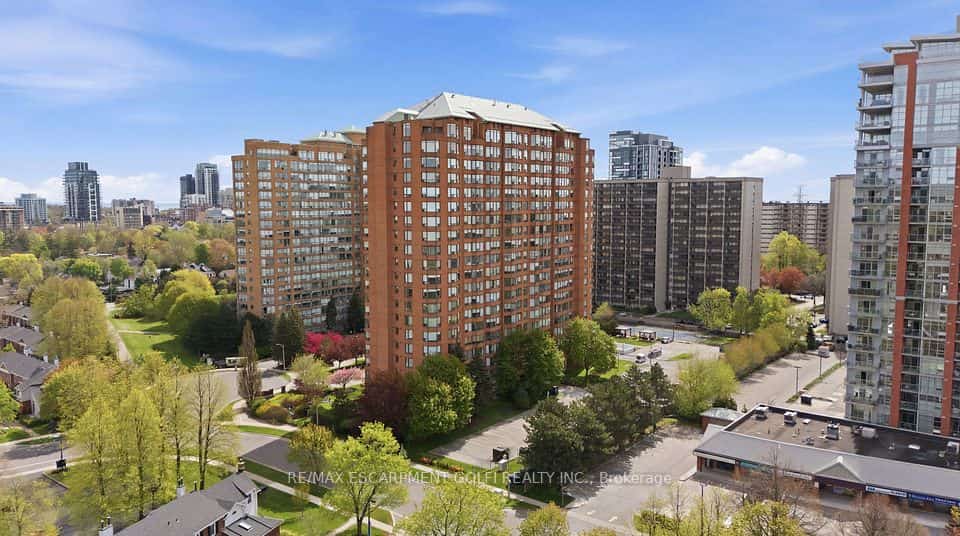 1270 Maple Crossing Boulevard #208, Burlington, ON L7S 2J3