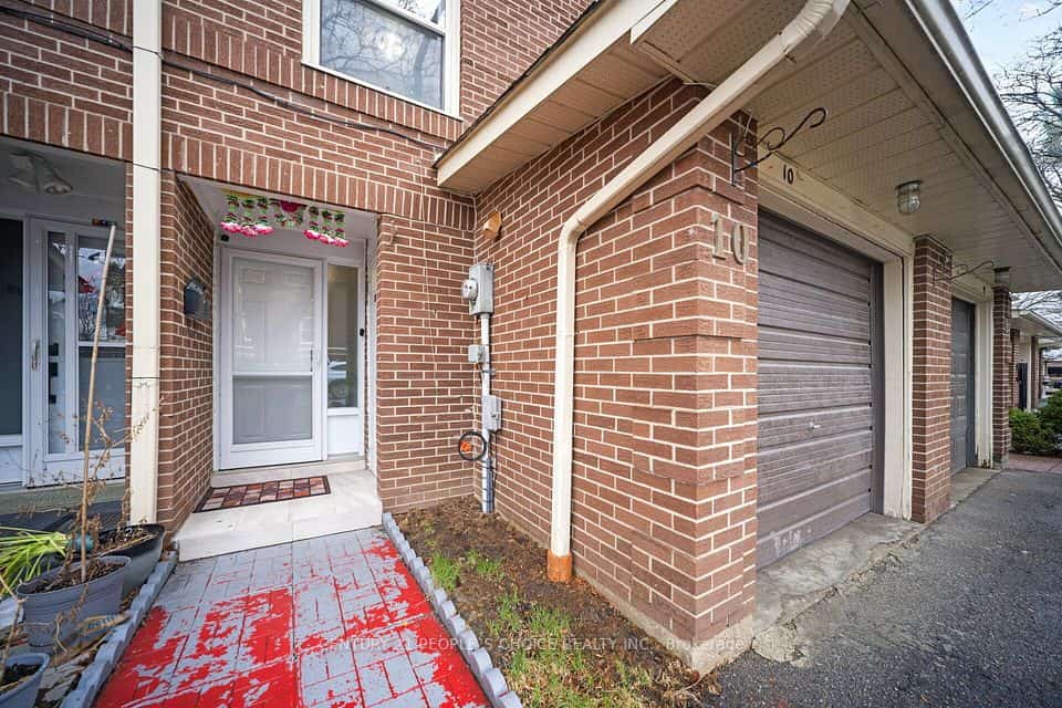 10 Eden Park Drive, Brampton, ON L6T 3A5
