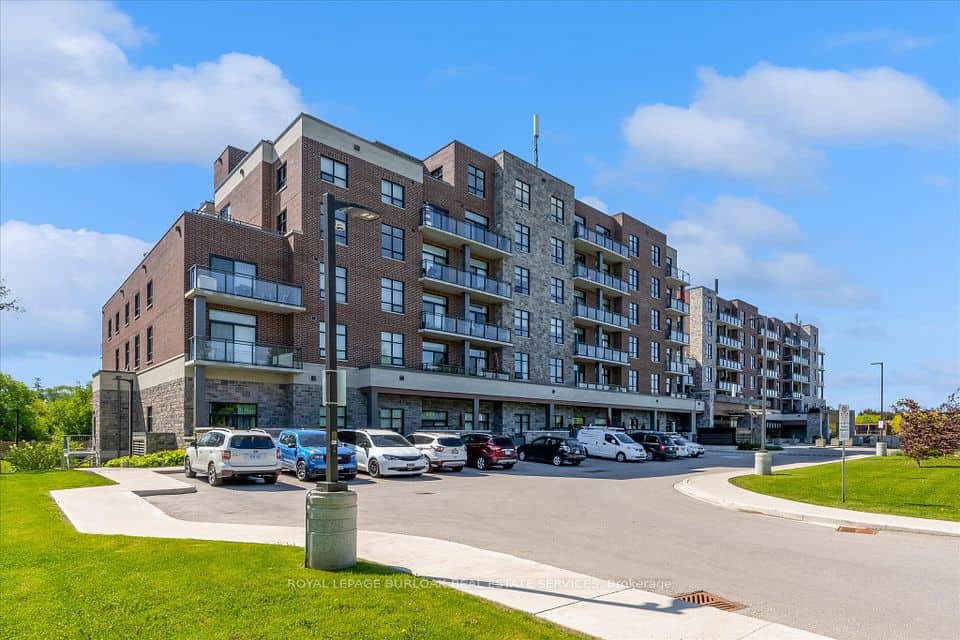 3290 New Street, Burlington