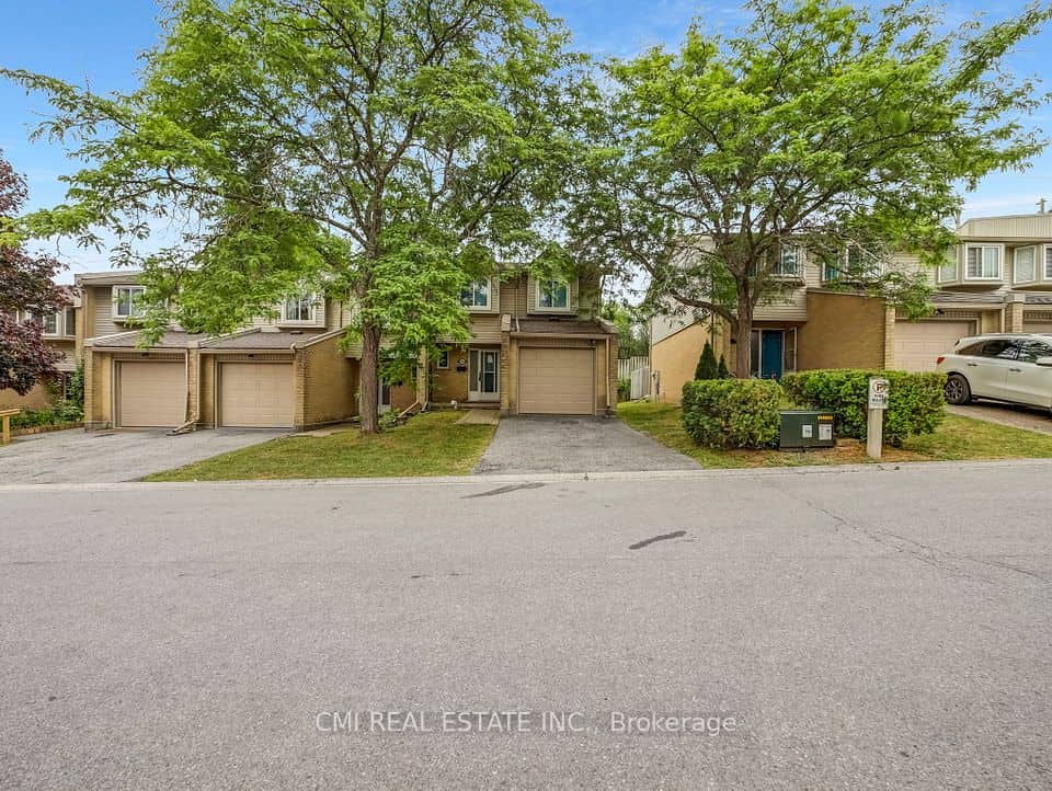 29 Paulander Drive, Kitchener, Kitchener