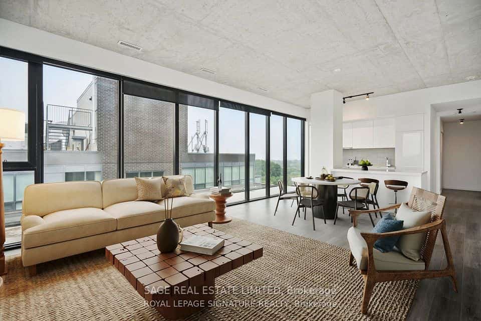 7 Smith Crescent #PH808, Toronto, ON M8Z 0G3