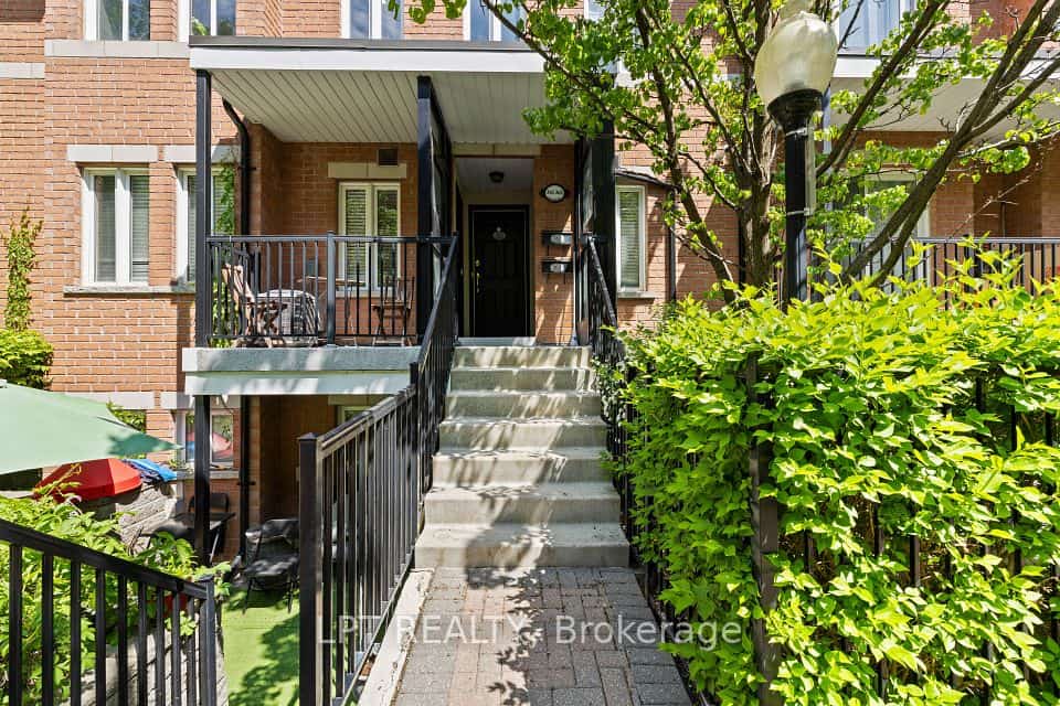 312 John Street #362, Markham, ON L3T 0A7