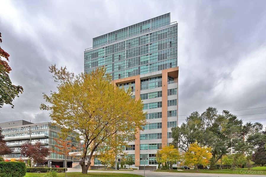 2 Fieldway Road #316, Toronto, ON M8Z 3L1